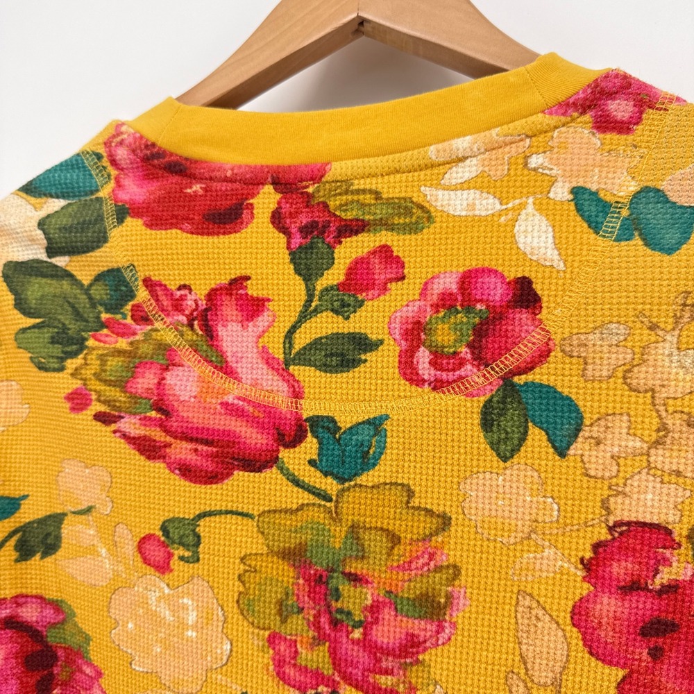 Sundance Floral Waffle Knit Thermal Top M Yellow Velvet Button Cuff Long Sleeve - Picture 3 of 8